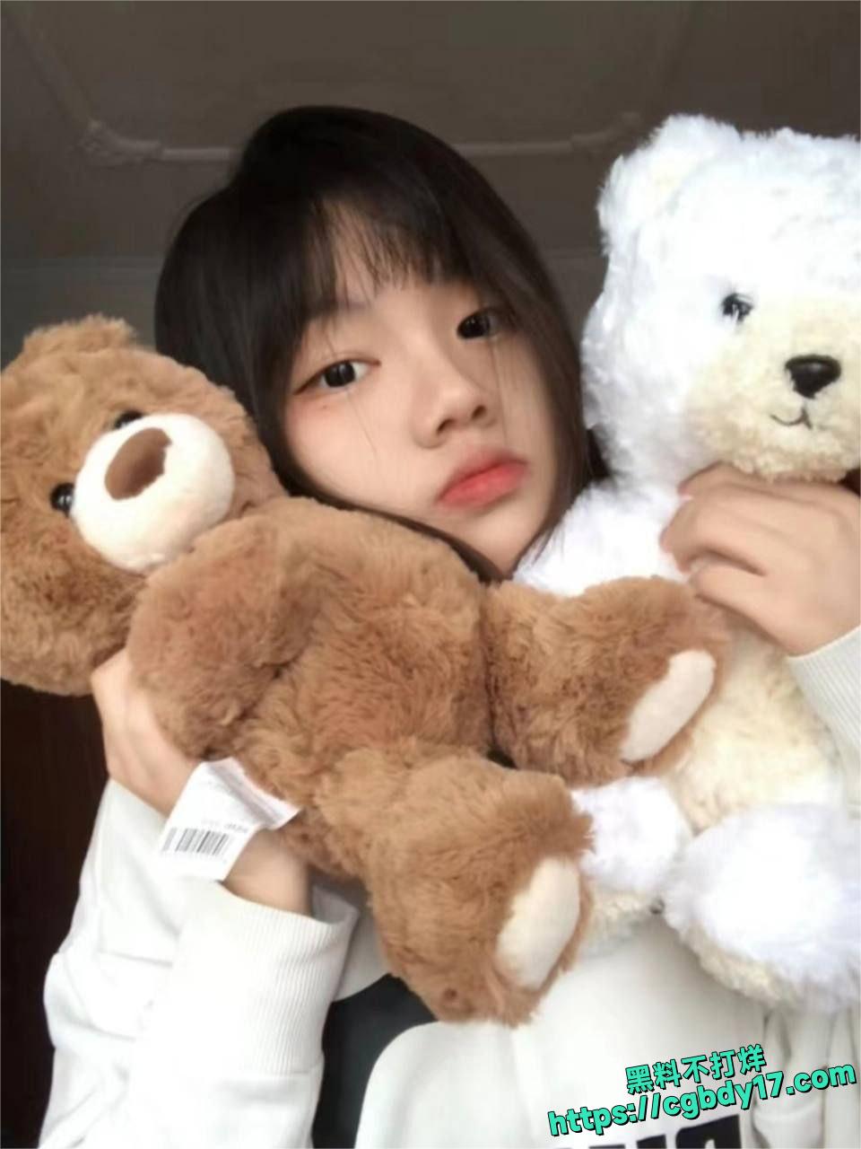 清纯大二甜妹自拍自慰13