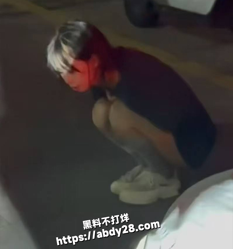 精神刀妹大战精神小伙4