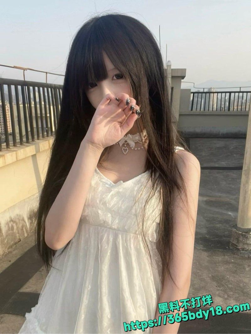 反差少女放尿视频4