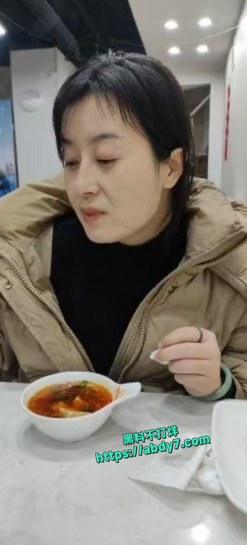 汉中人妻钱汉婷不雅视频 3