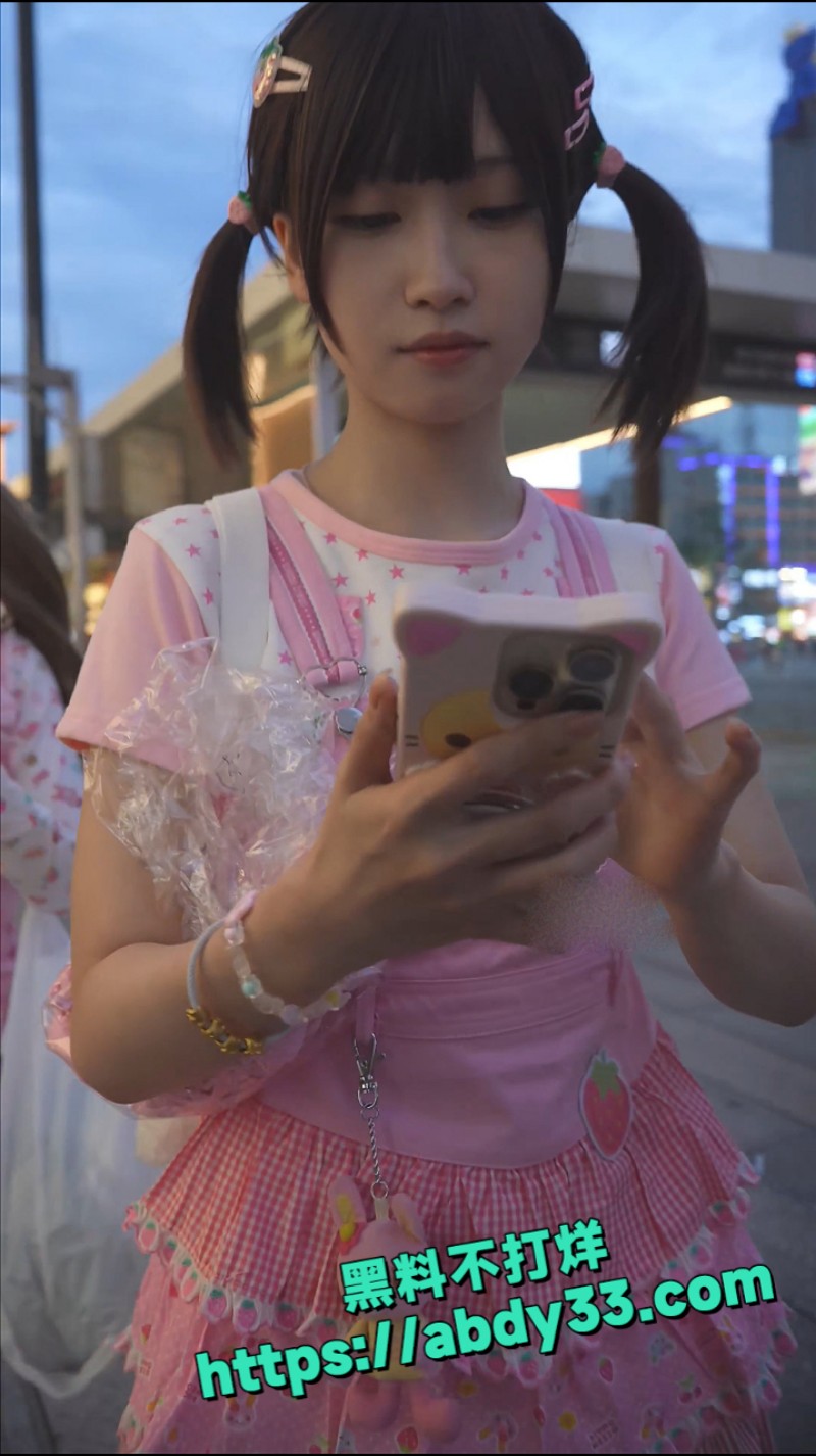 街拍抄底系列 3