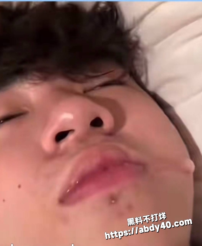 女主爆料说唱歌手TopBarry睡粉丝11