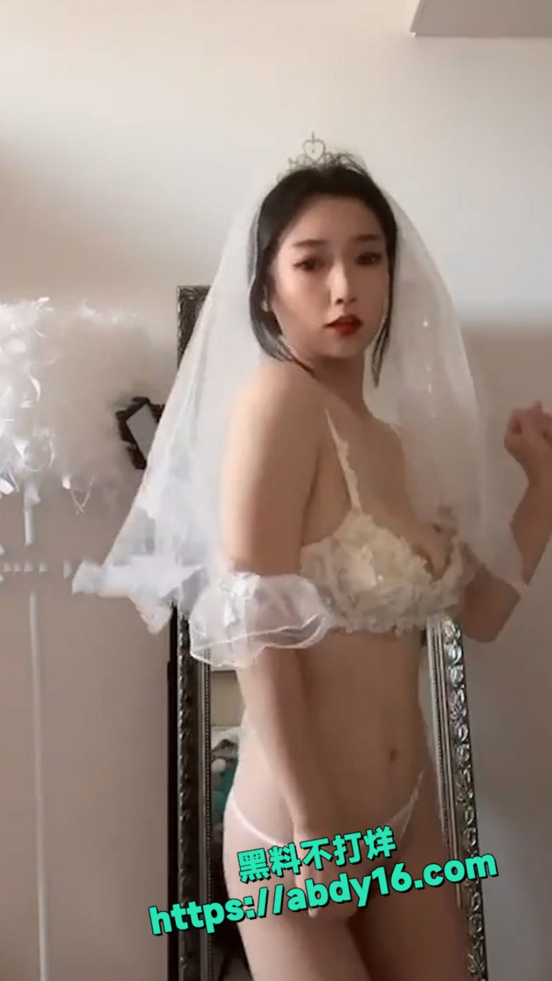清纯空姐跪趴翘臀毒龙舔肛 5