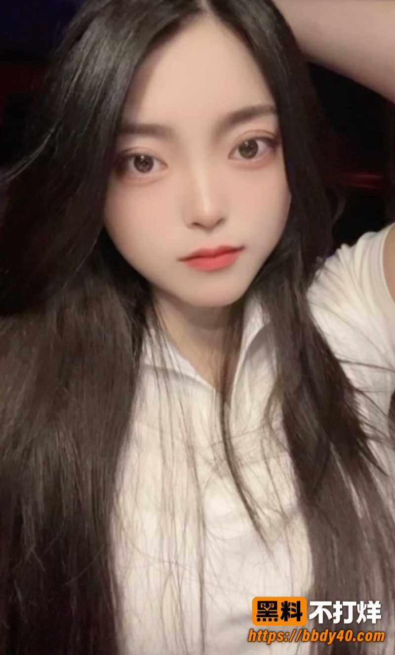 纹身巨乳网红私密视频流出 清纯面孔配顶级花臀 遭男友抱着猛操 暴力打桩泛起臀浪极致肉欲冲击