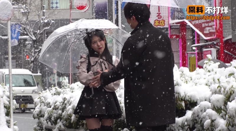 皆月光cos地雷女束缚无码3