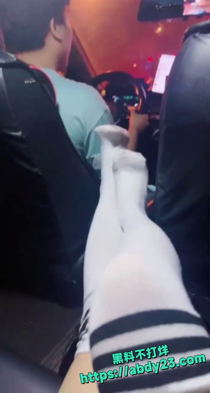 直播车内司机开发长筒白袜1