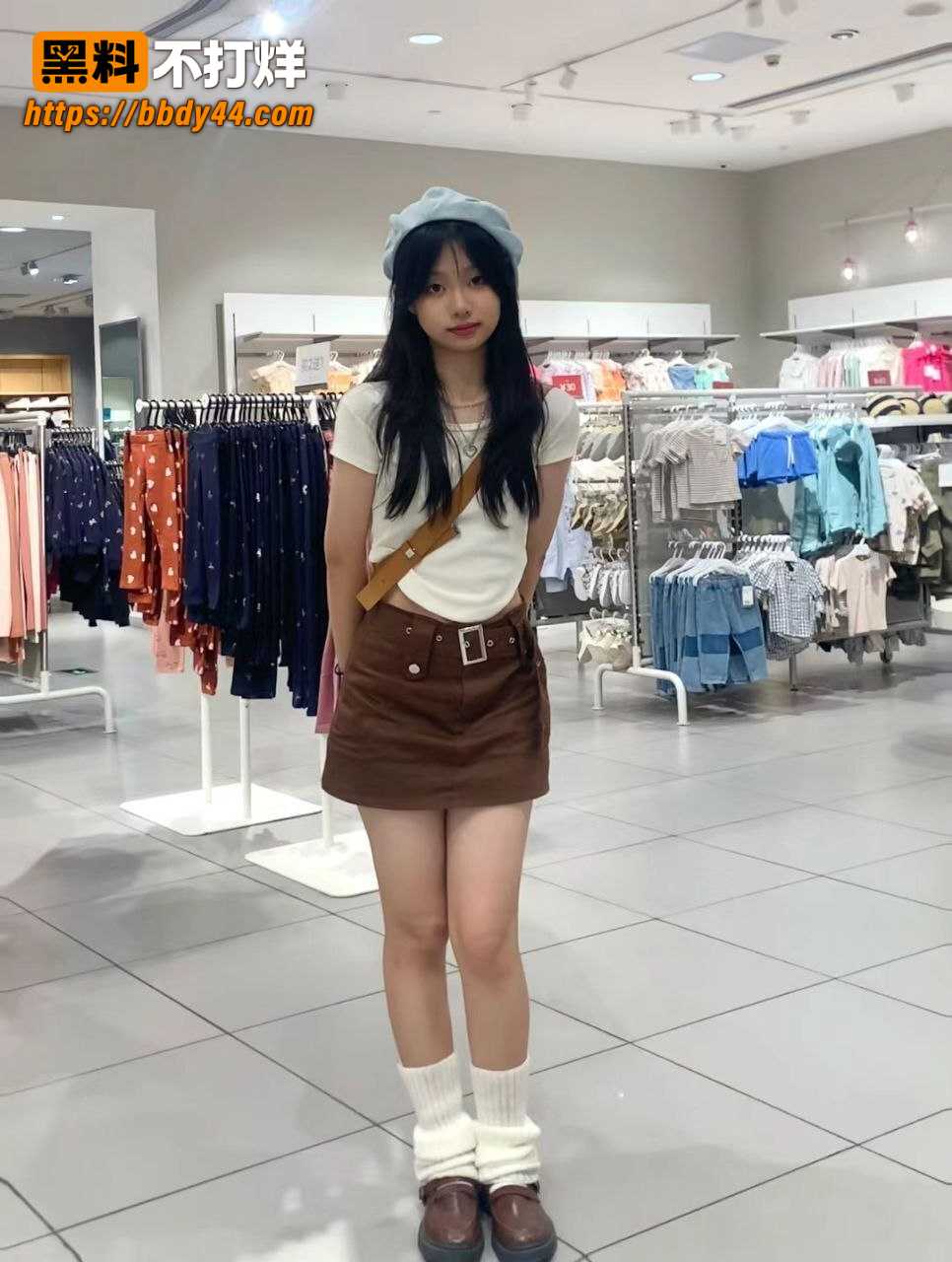 高颜值魔鬼身材的反差妹5