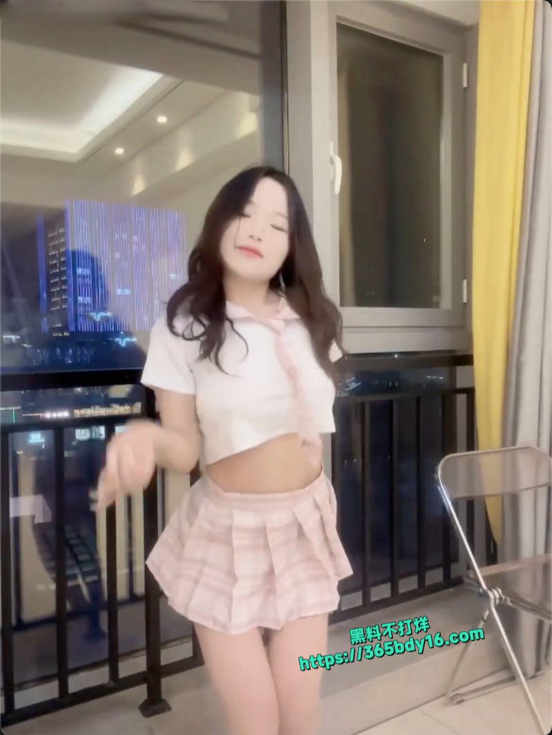 抖音周周乖崽福利视频 1