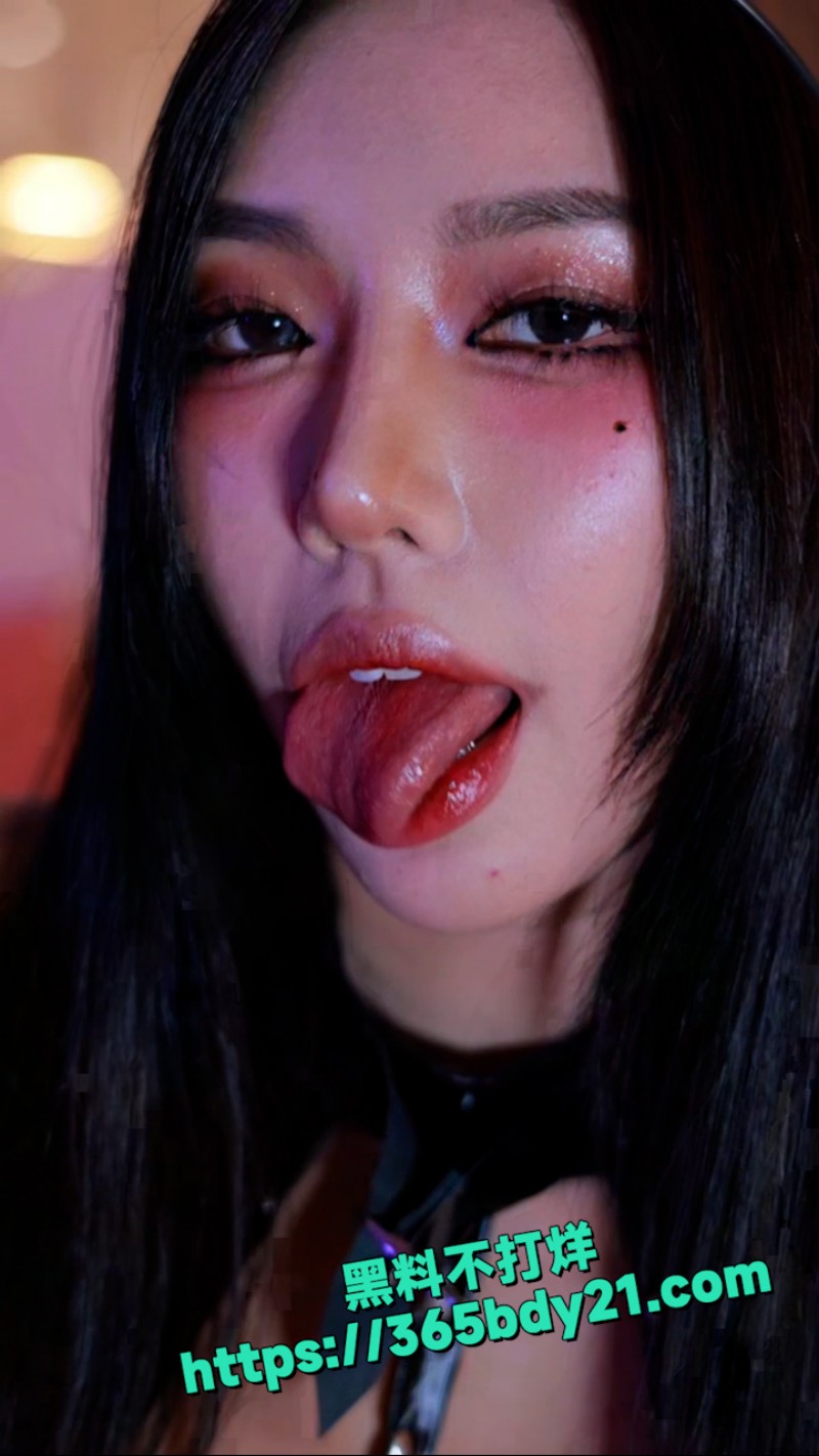 韩国反差女神Dongeuran 10