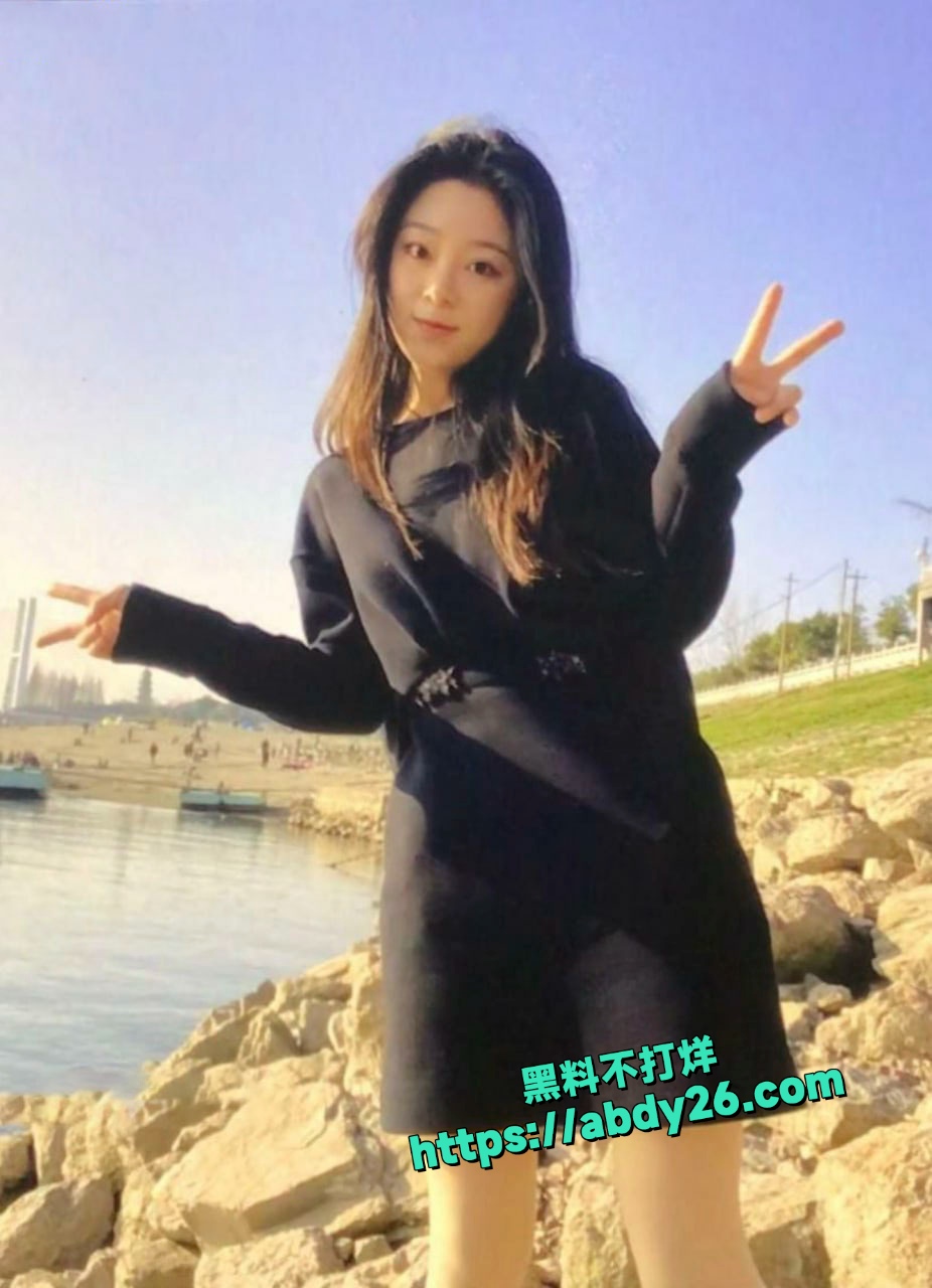 重庆辣妹子萧敏酒店偷情炮友 9