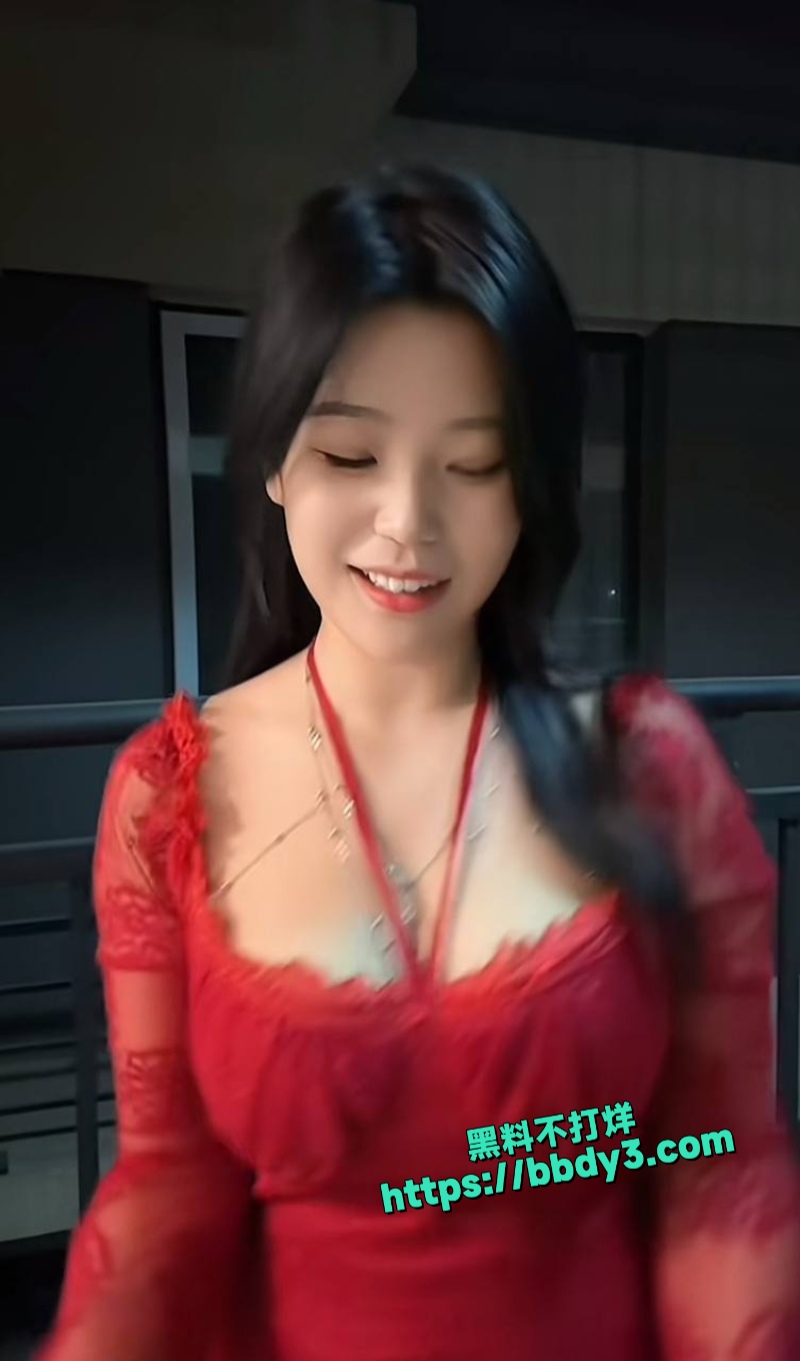 抖音33.7w网红苏菲呀 14