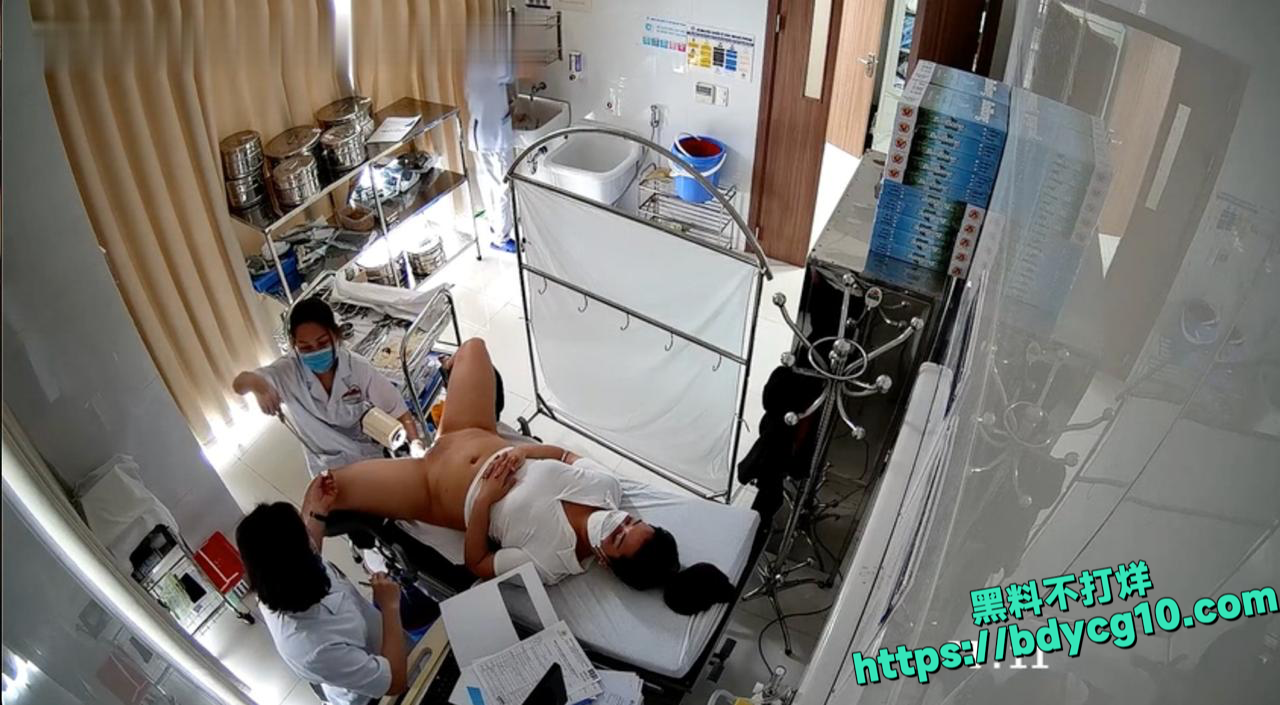 主任医师摸胸二指禅捅逼5