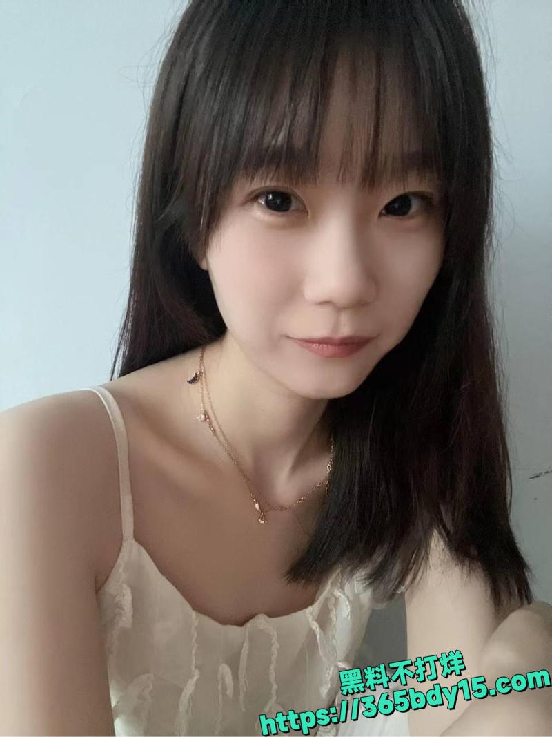 宦雅昕劲爆聊天记录性爱视频1.