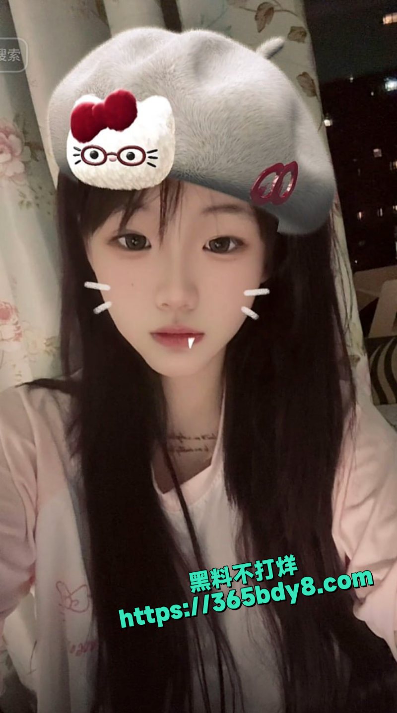 沈阳精神小妹发情打电话漏逼揉胸抠逼自慰骚话连篇2