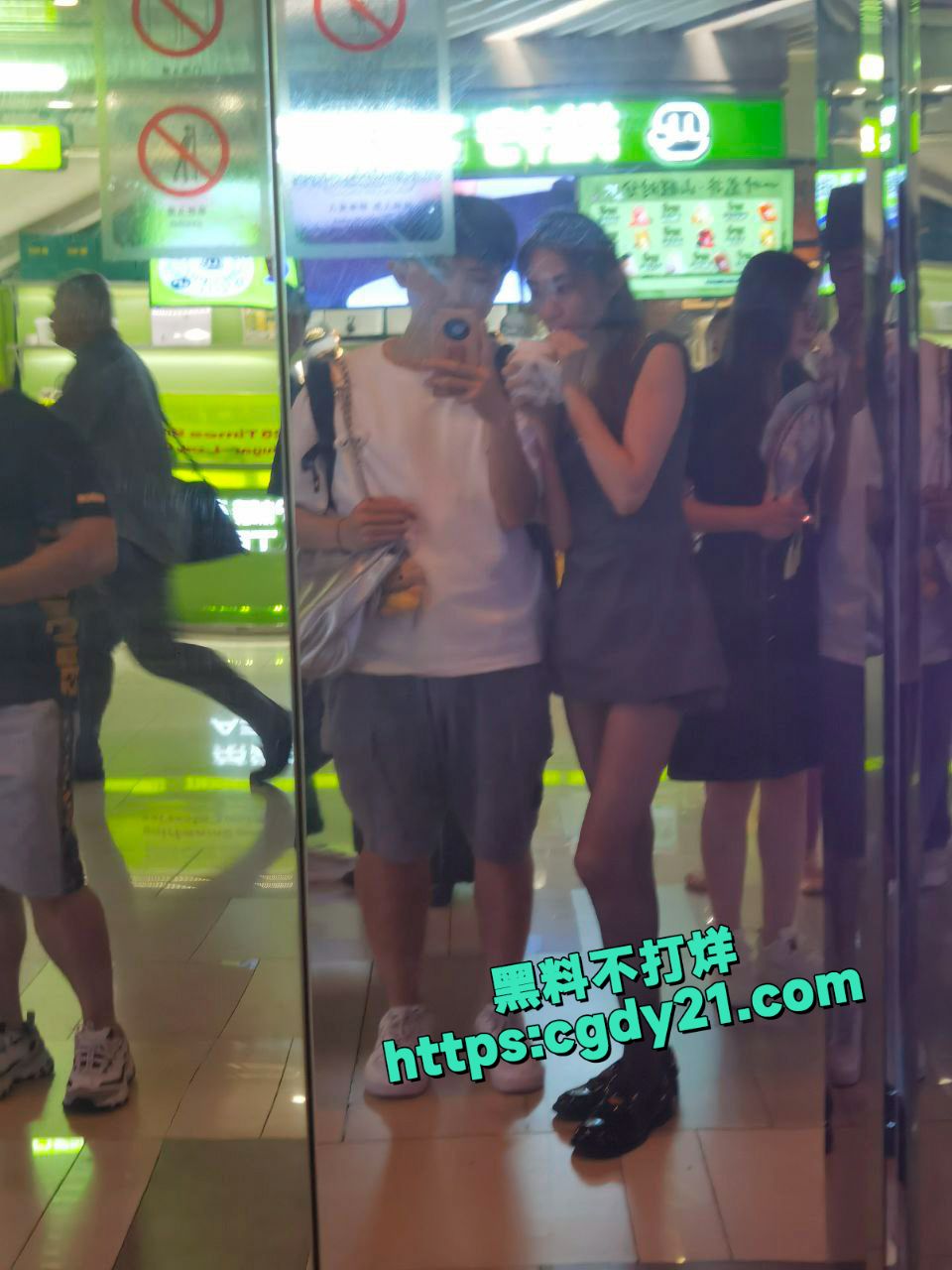 上海情侣人前是恩爱的情侣，背后都被调教成性奴了15
