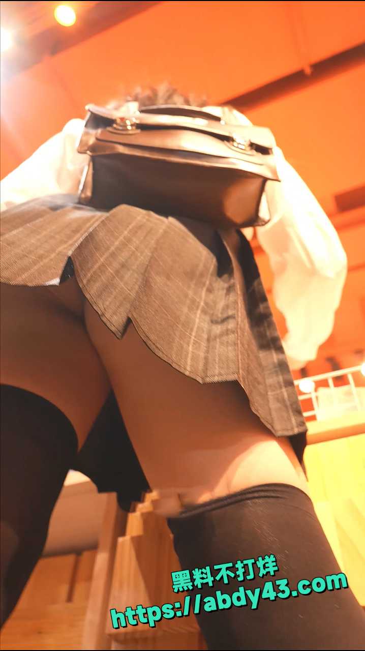 内夹成丁无防备逛街！ 1