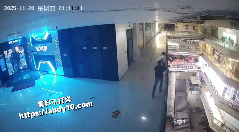 跳楼惊险一幕5