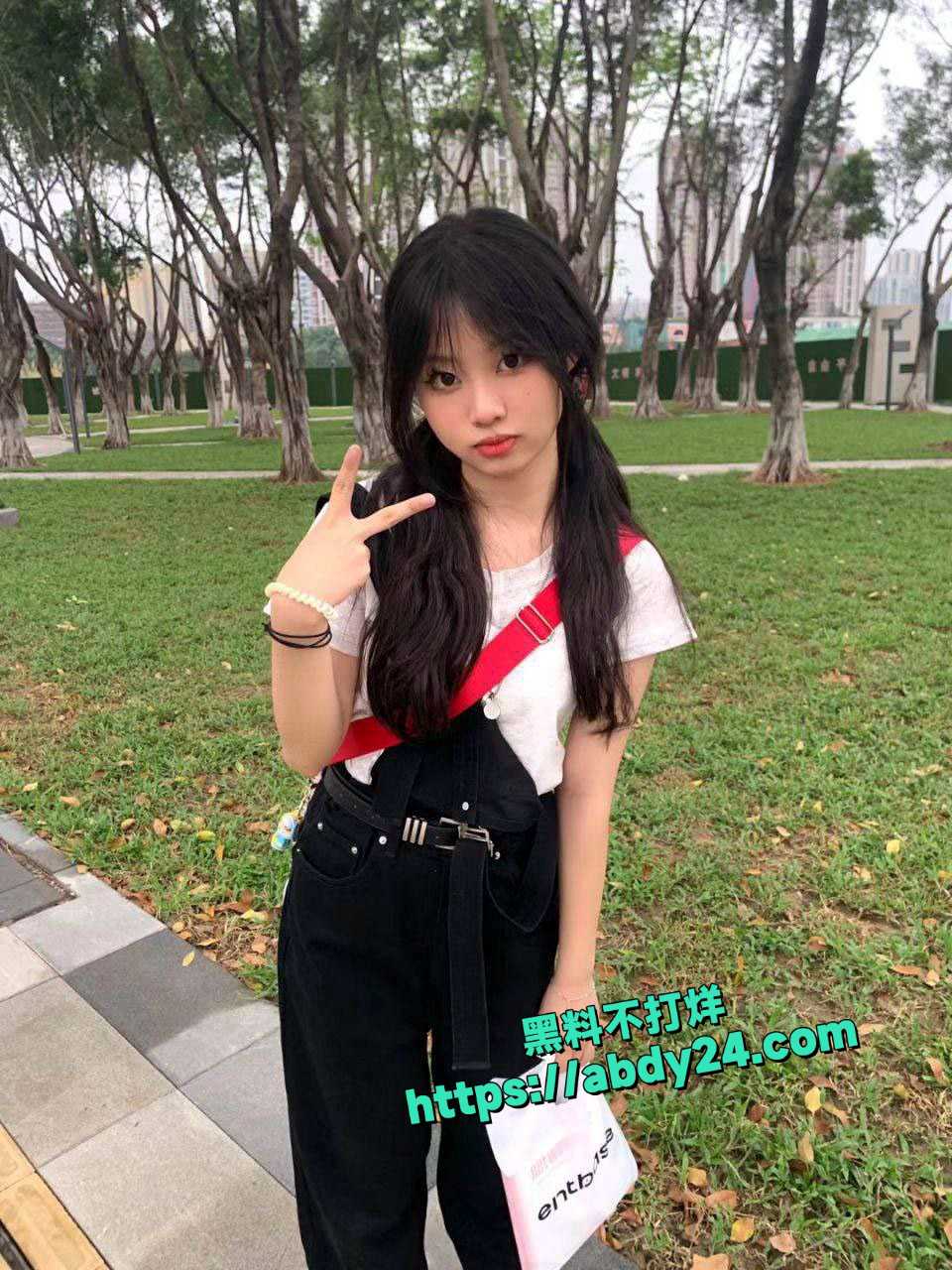 萌萌可爱小女友私密视频被前男友曝光 1