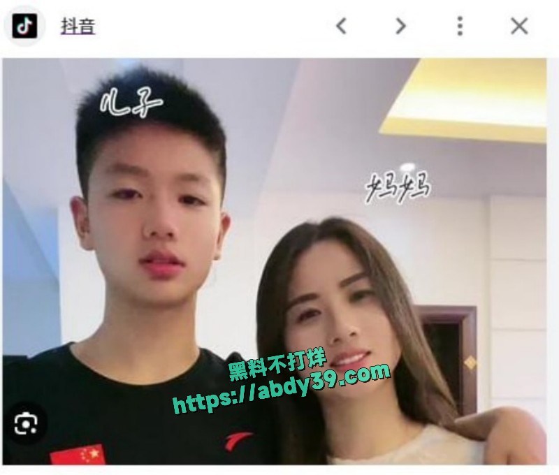 火爆全网的小红书乱伦母子29