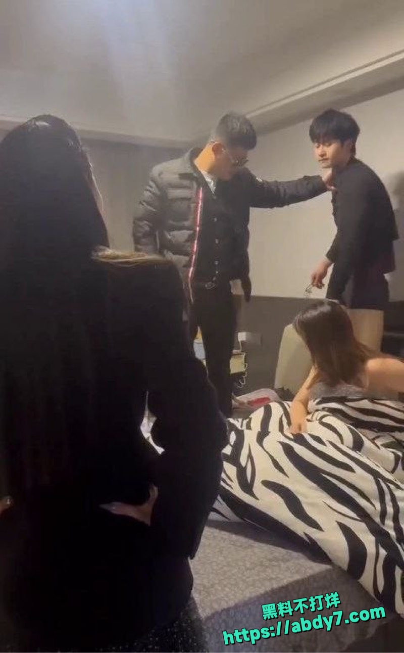 温州龙港人妻神探附体联手正夫现场抓奸7