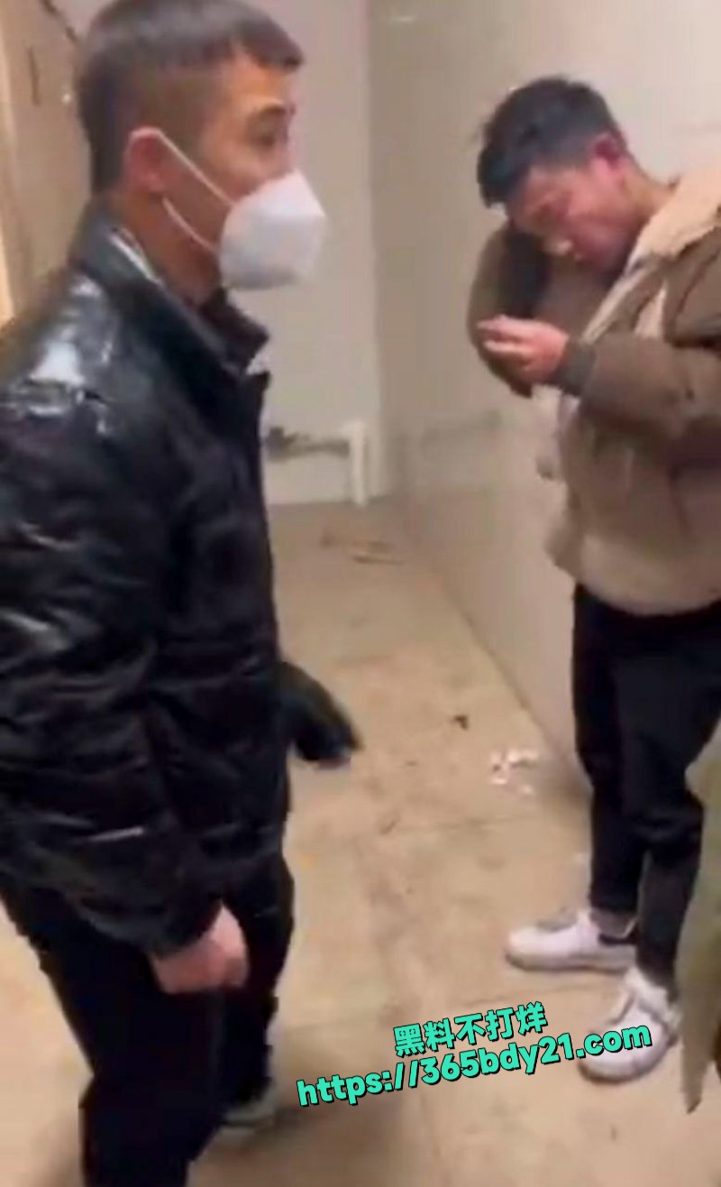 原配捉奸暴打奸夫淫妇现场实况  8