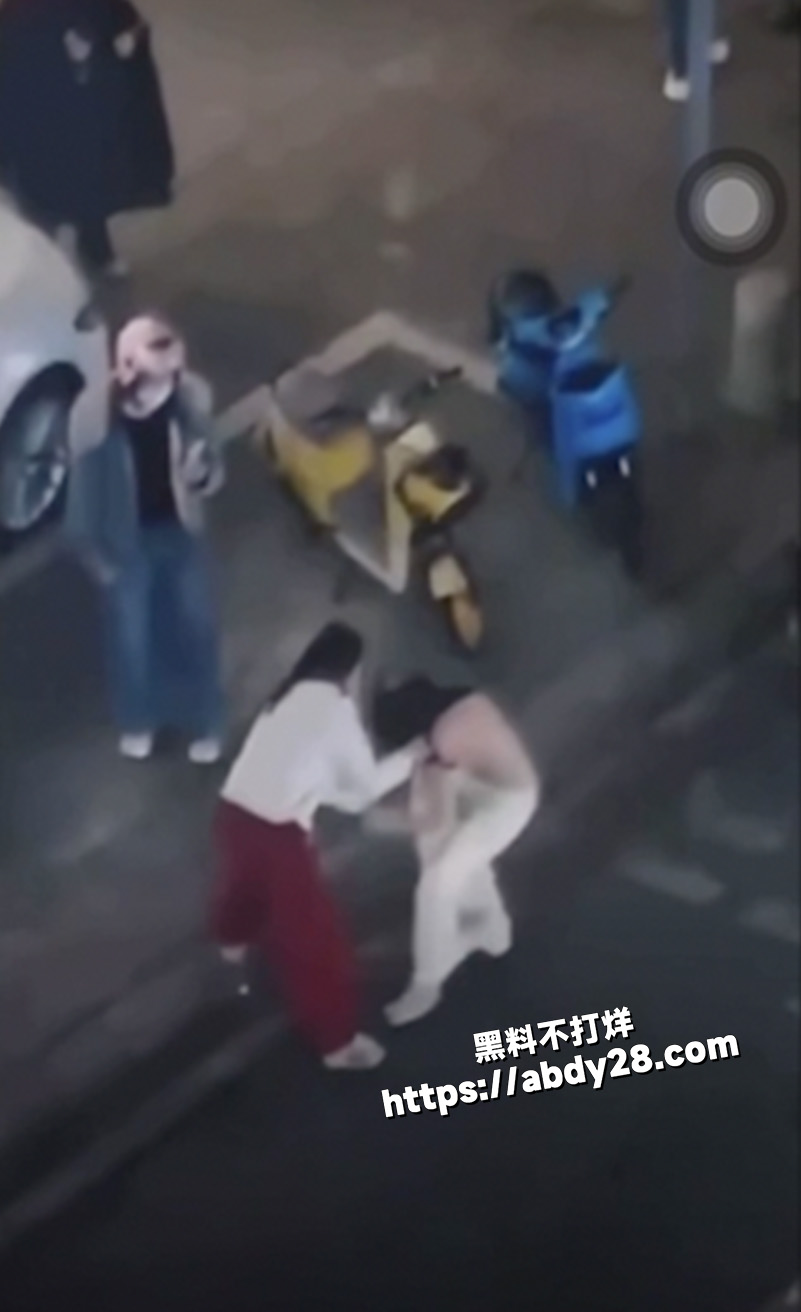 平潭万豪路边抓小三2