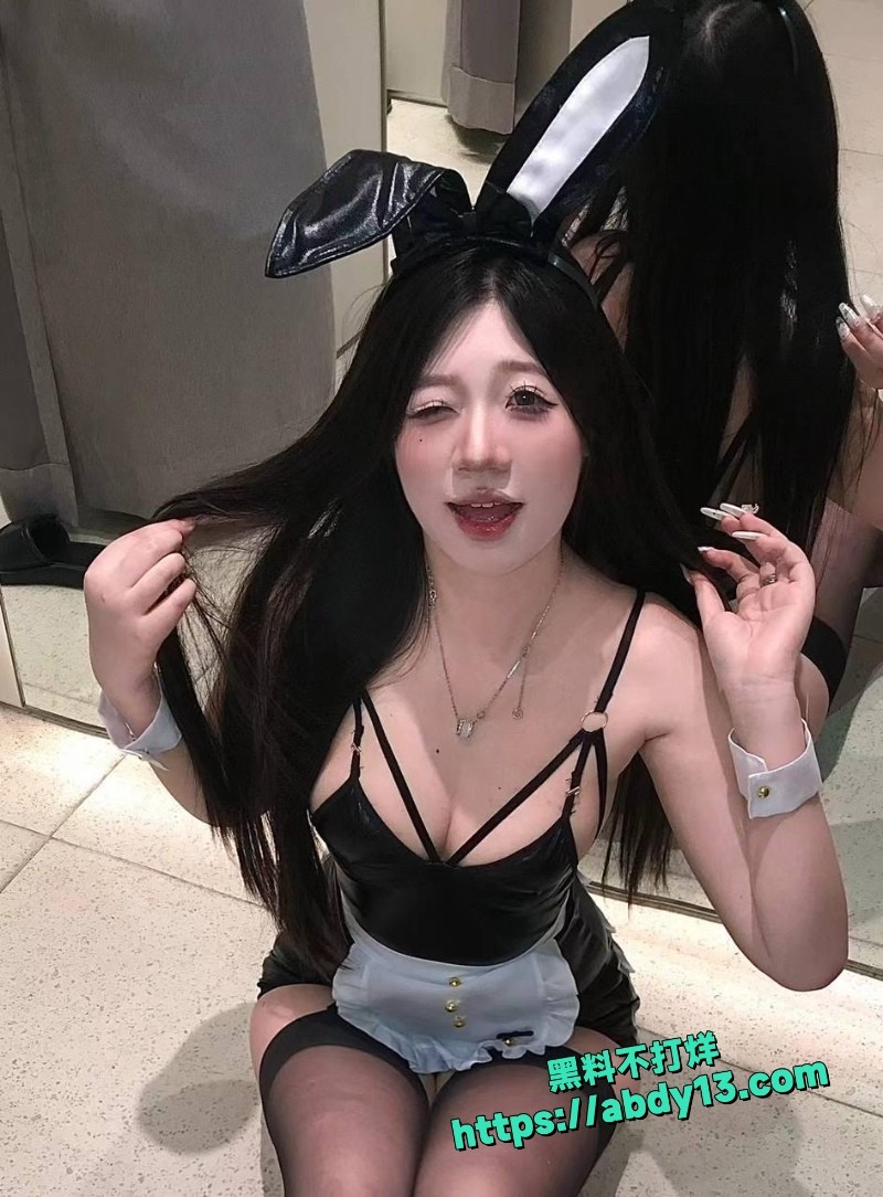 巨乳美女被约炮大神爆操视频 2