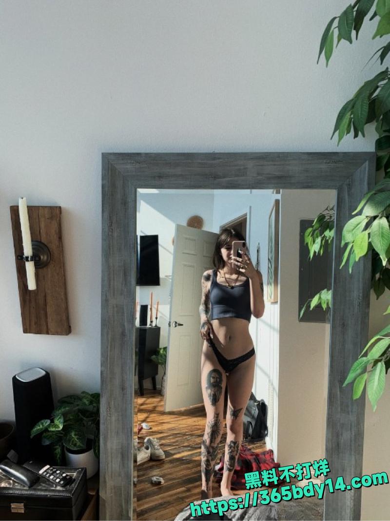 海外OnlyFans巨乳高颜值女神 1.
