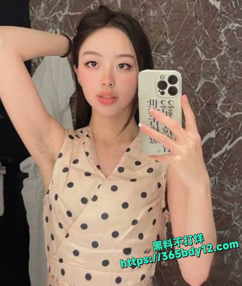 推特网红Tutu图图定制视频流出