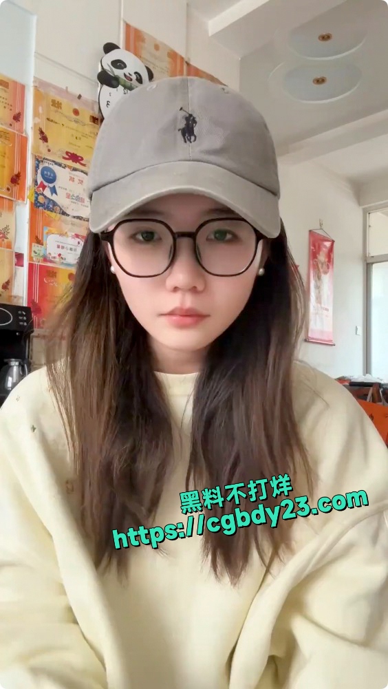 奶奶送两个妹妹上学被车撞死8