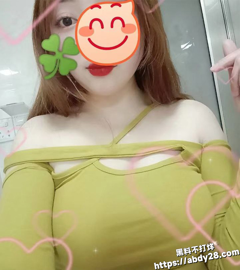绵阳 超市管理员 何暖暖1