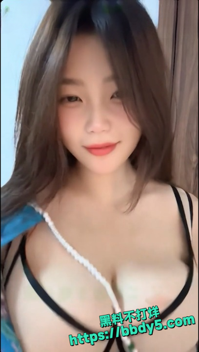 抖音巨乳网红苏菲呀5