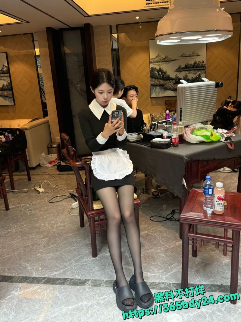 上海金融学院美女私拍泄密 2
