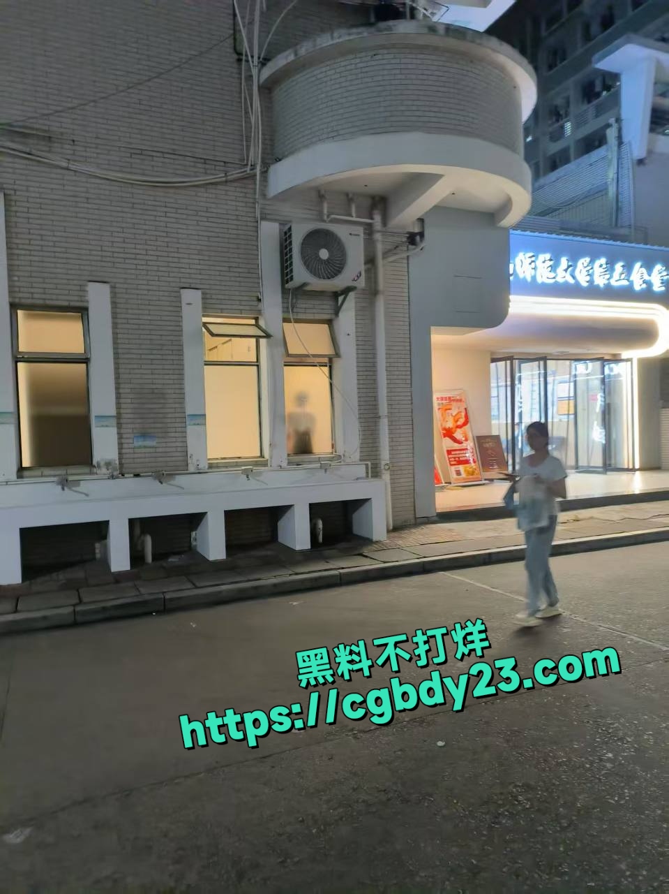 闽南师范大学男生厕所做爱4