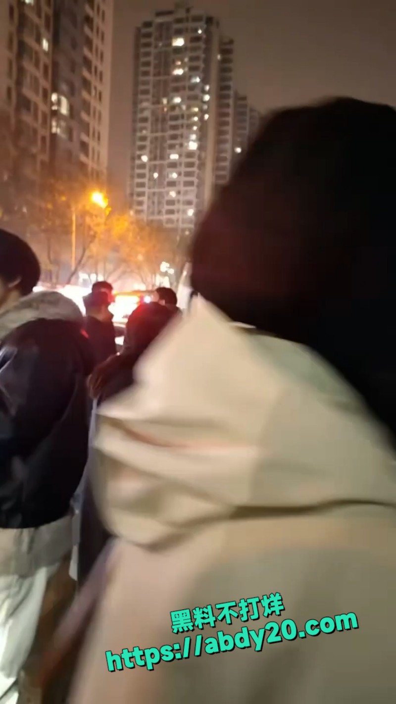 9号楼突发砍人事件 1
