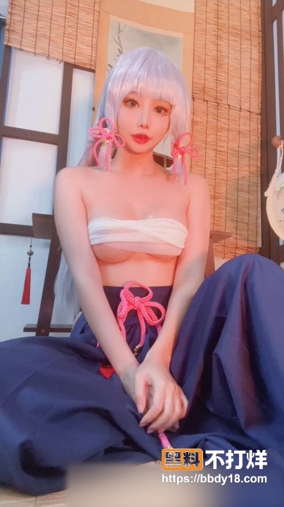 OnlyFans高颜值二次元福利姬1