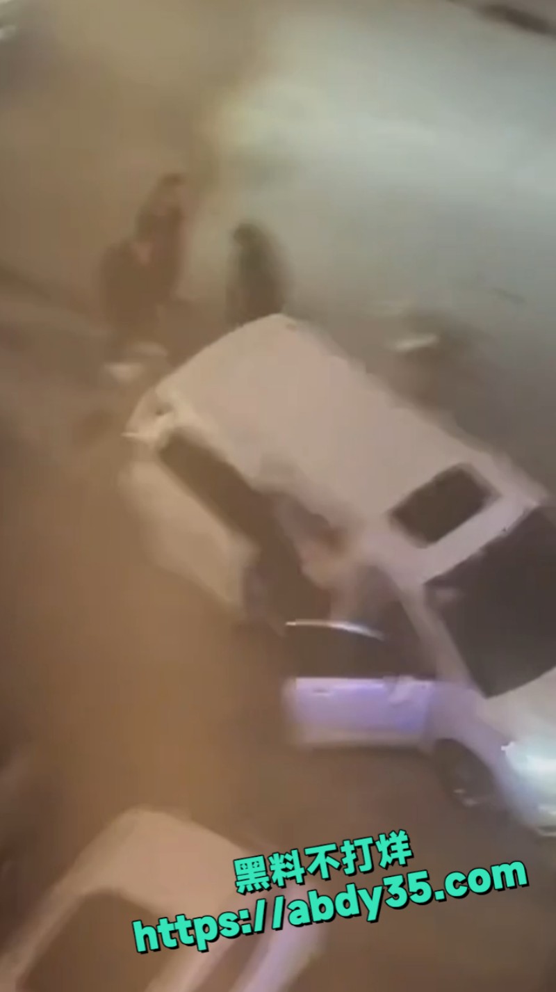 男子跟人发生矛盾 1