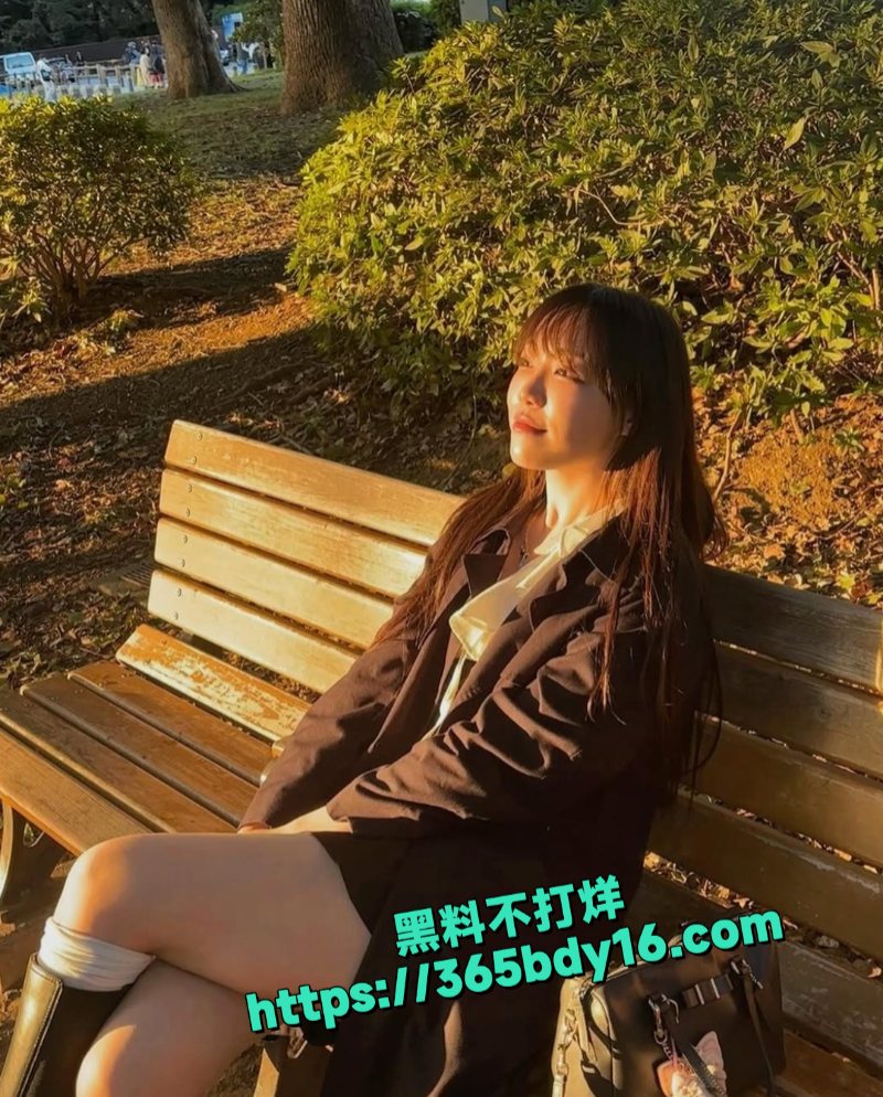 香港网美廸殷早期自拍视频 8