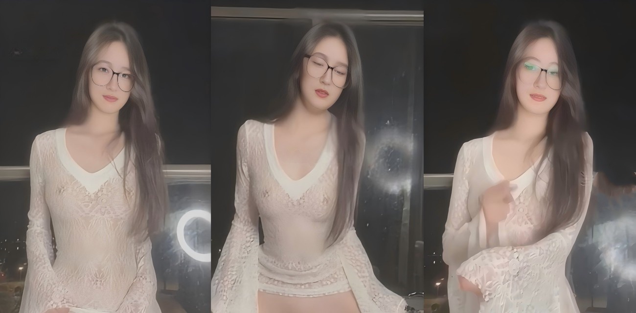 小美miyoki阳台火辣大秀 蕾丝透裙性感舞姿 炮机直播爽到喷尿 高跟鞋都装满