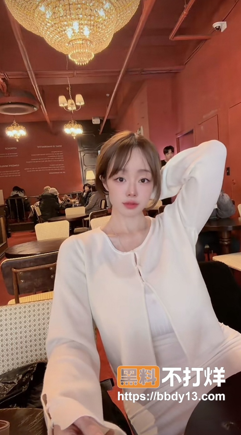 高颜值巨乳健身博主SUSU04