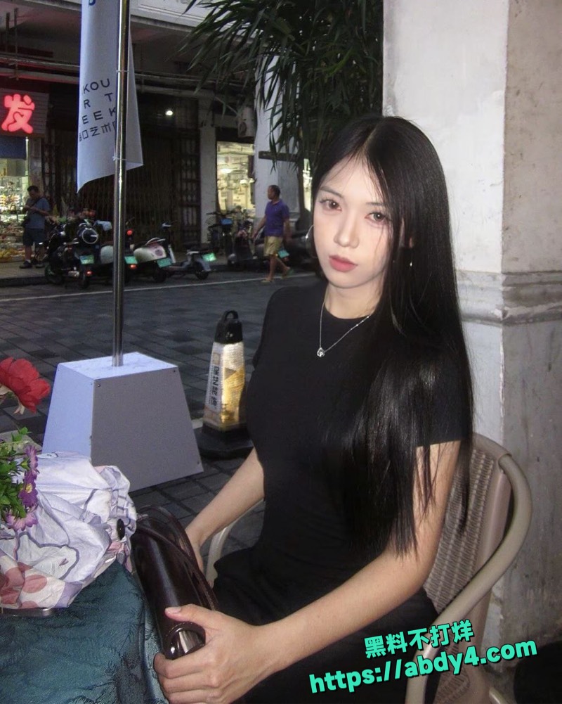 重庆赵宁宁大长腿御姐私拍 2
