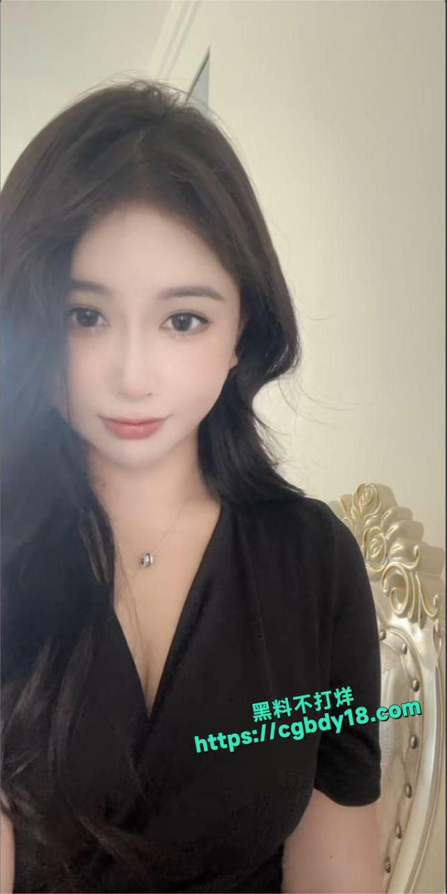 快手肥臀短发 御姐路老师
