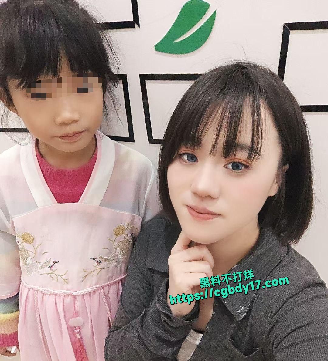 老师周红蕊，在恋爱期间出轨学生家长做母狗4