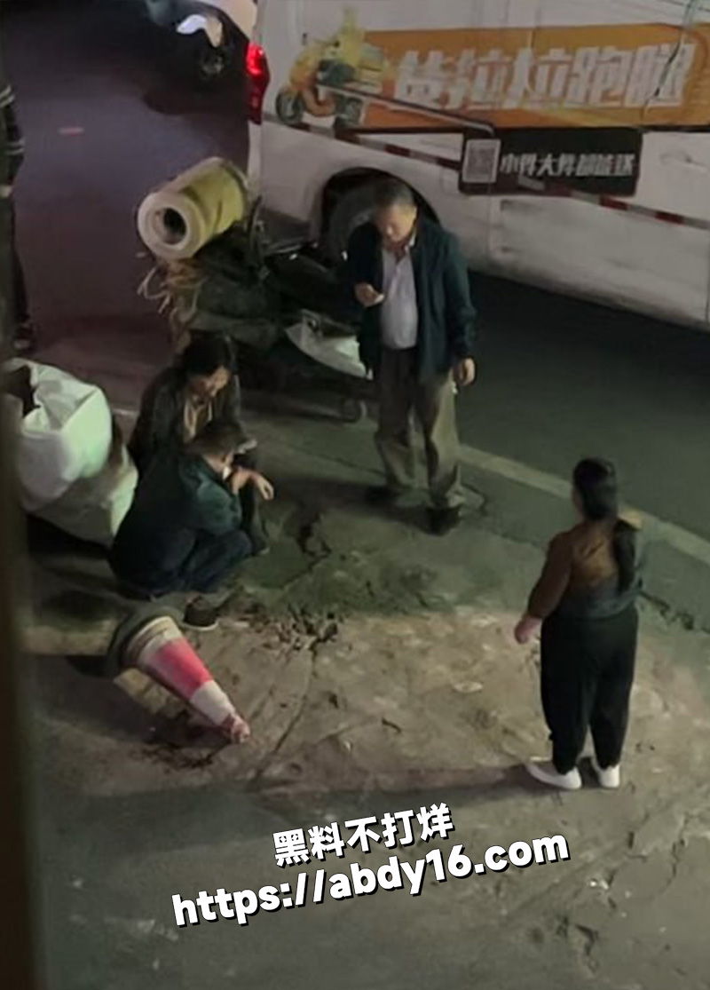 广西南宁街头砍手事件