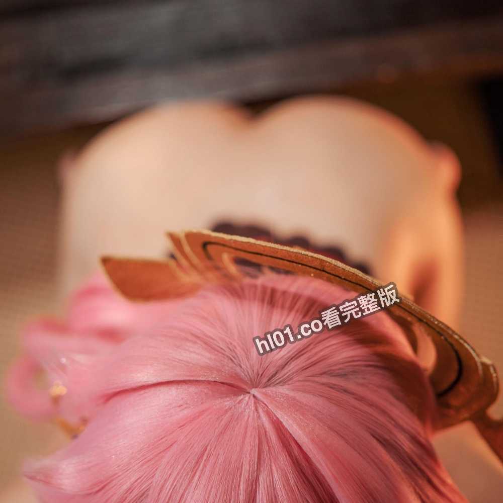 10022_WH_1000x1000px.jpg