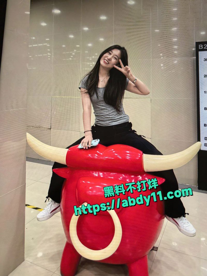 清纯女大被富二代包养调教1