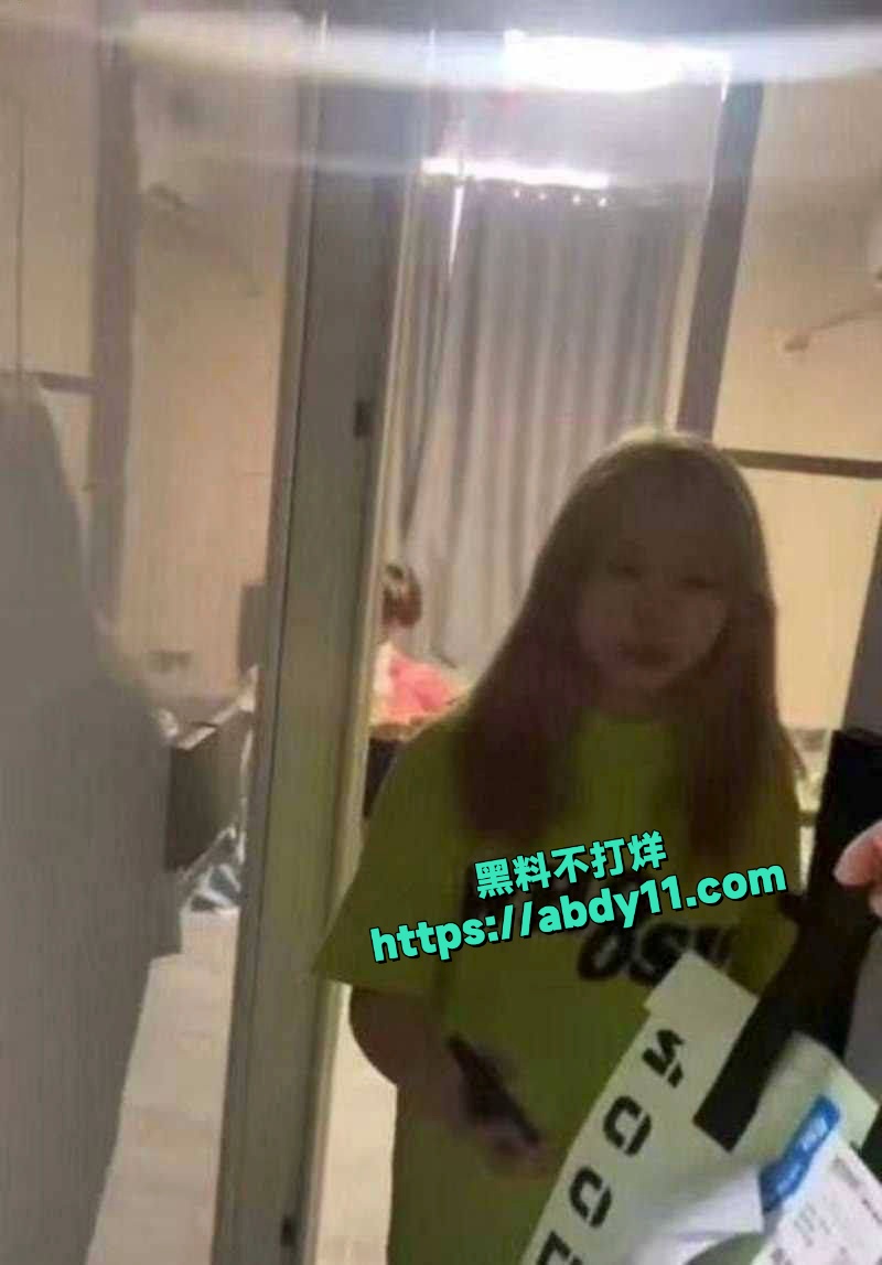 外卖小哥约炮顾客女友 4