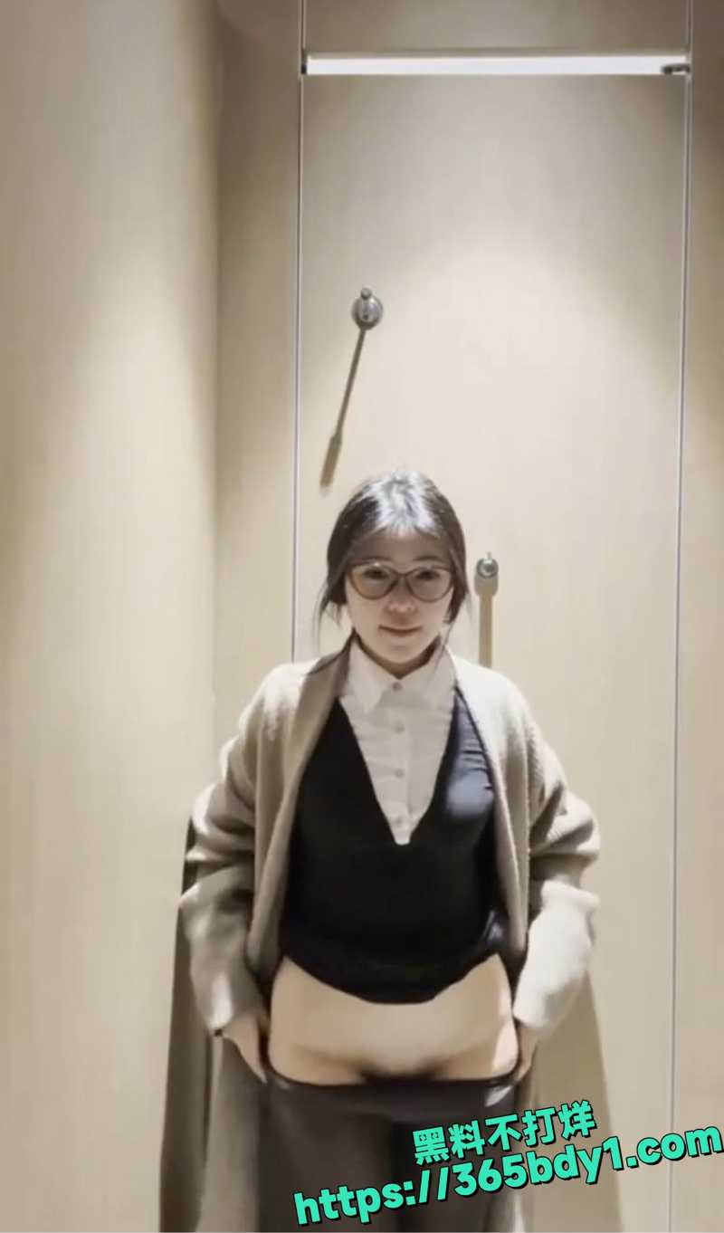 网红林小元ya重金定制福利1