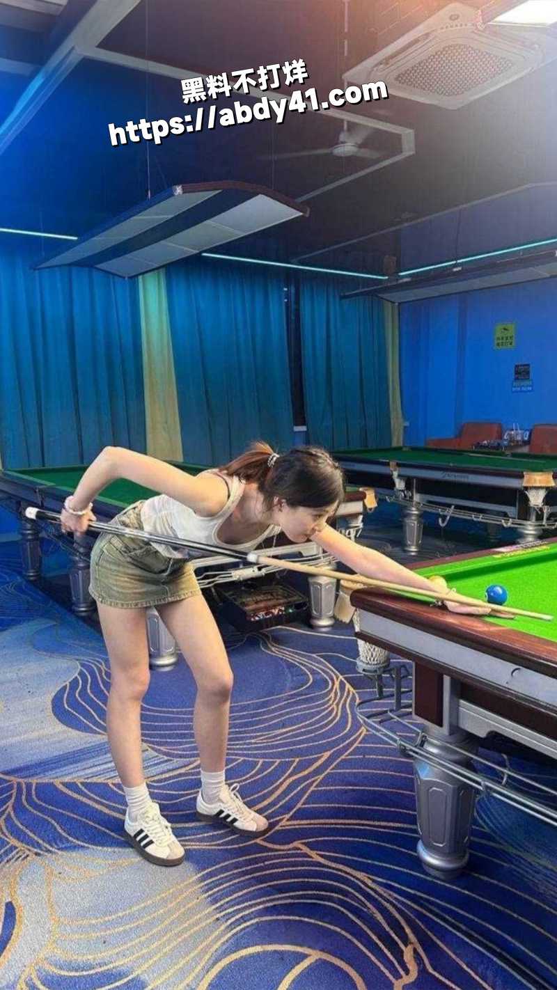 河南大学清纯学妹 周沐卉.jpg4