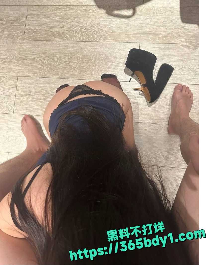 极品尤物笑夕长腿翘臀私拍1